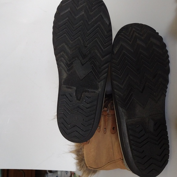 Esprit duck hunting style lined in faux fur boots - Picture 3 of 7